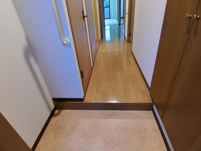 タカーラ・ハーヴェスト壱番館 玄関