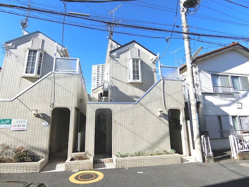 カーサ三軒茶屋  外観写真