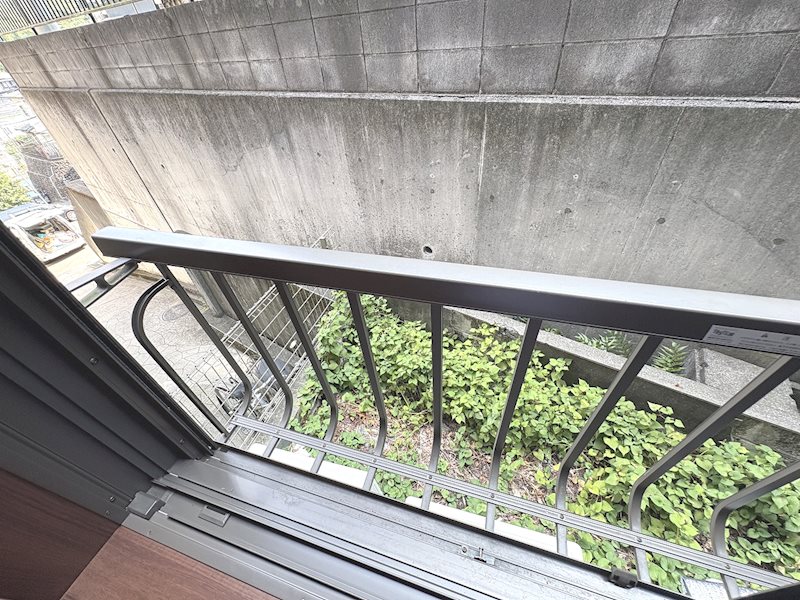 マ・ピエス東生田弐番館   ベランダ