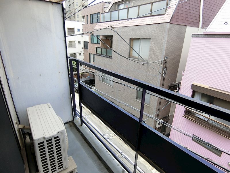 タニグチビル  ベランダ