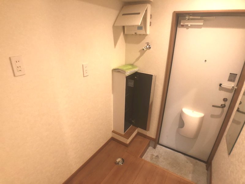 アイコート新高円寺 玄関