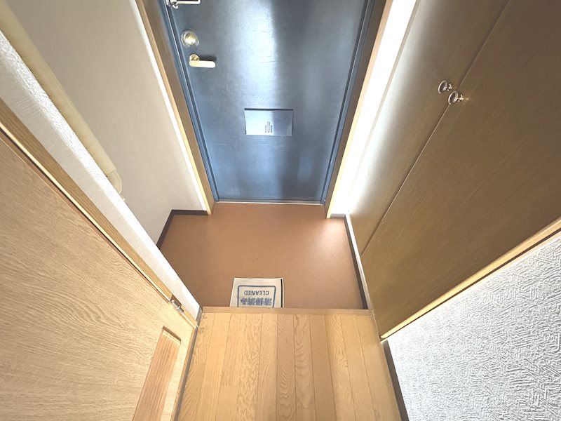 タカーラ・ハーヴェスト壱番館   玄関