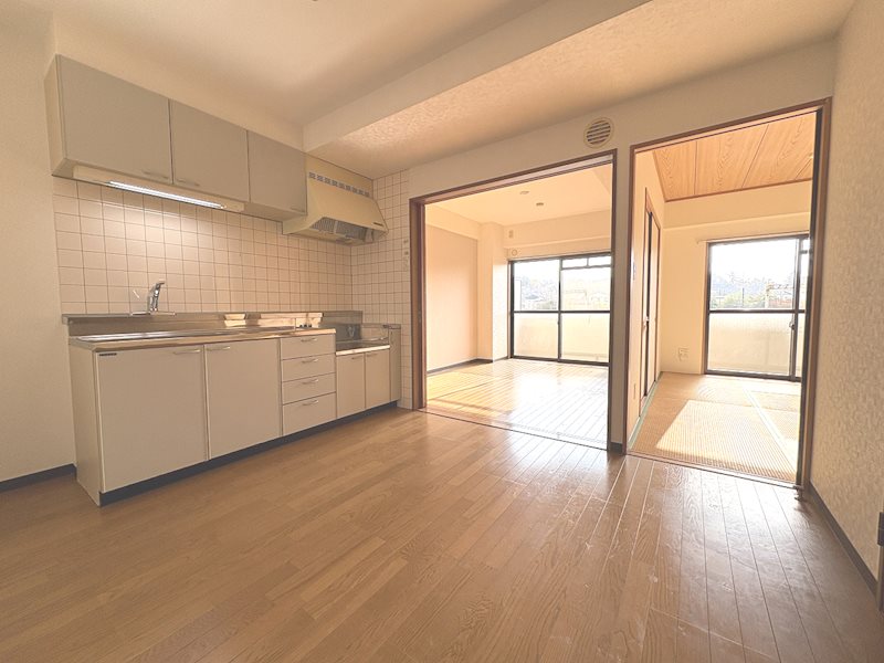 タカーラ・ハーヴェスト壱番館   リビング