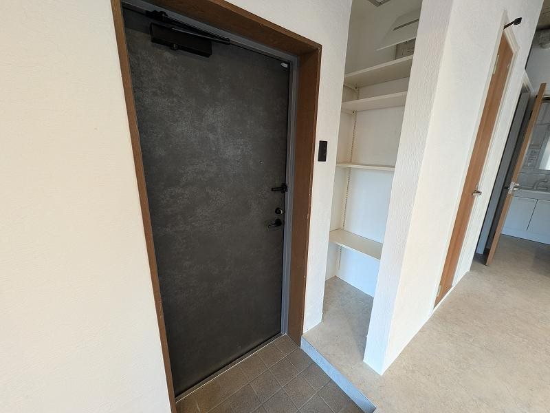 FIRSTSTAGE ASAKUSA BUILDING 玄関