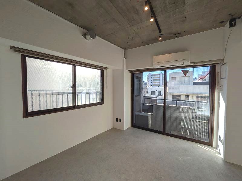 FIRSTSTAGE ASAKUSA BUILDING リビング