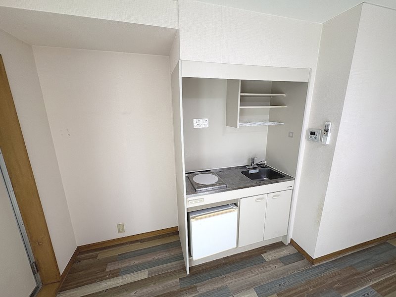 ピドル川田 キッチン