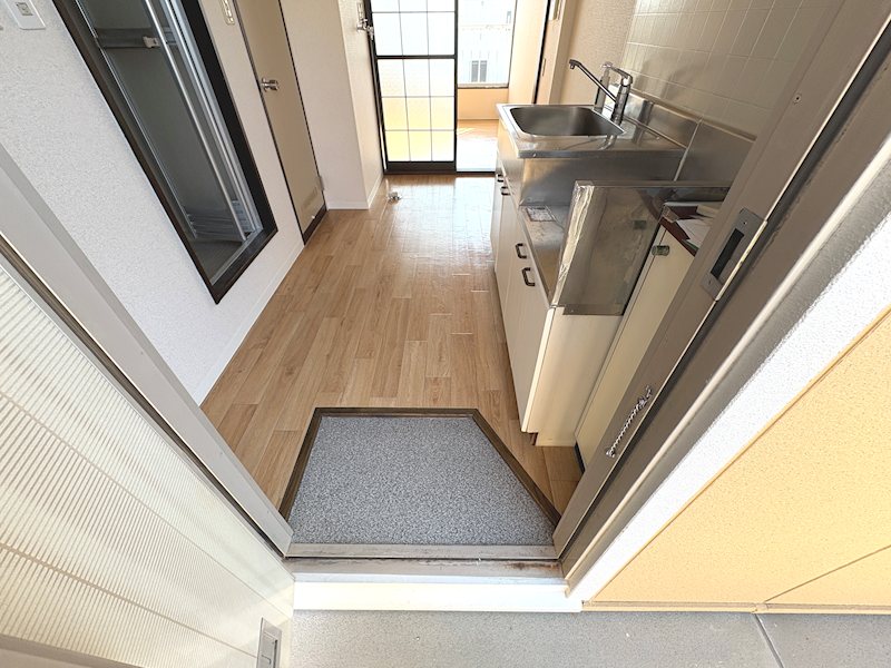 ウハラハイツB 玄関