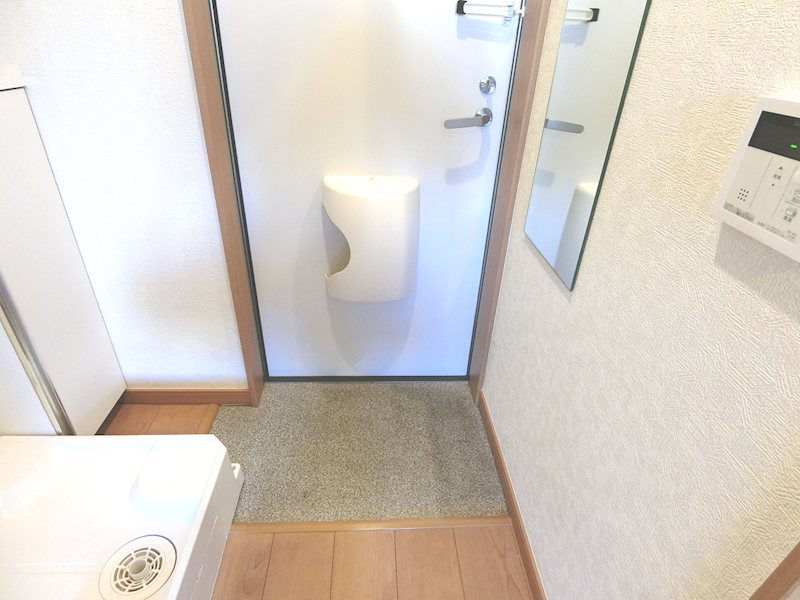 アイコート新高円寺 玄関