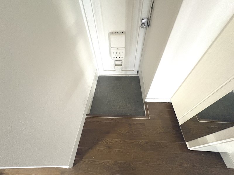 ラ・プリエ 玄関