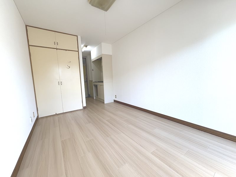 フジビル ベッドルーム