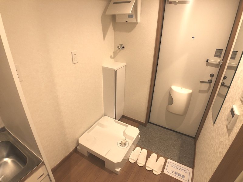 アイコート新高円寺 玄関