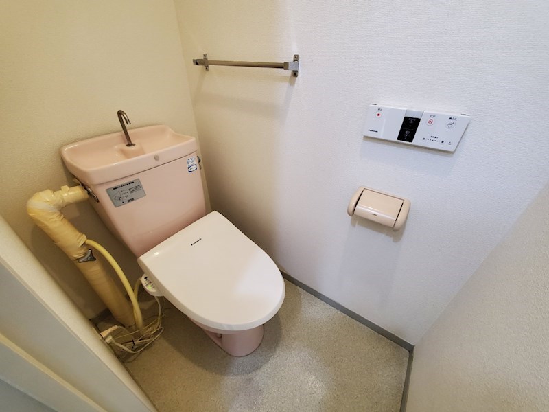 長野県佐久市岩村田916-7 トイレ