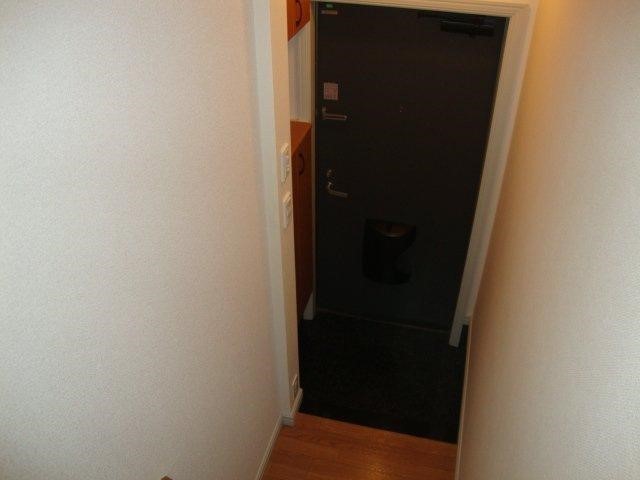 リバティ・アイ 玄関