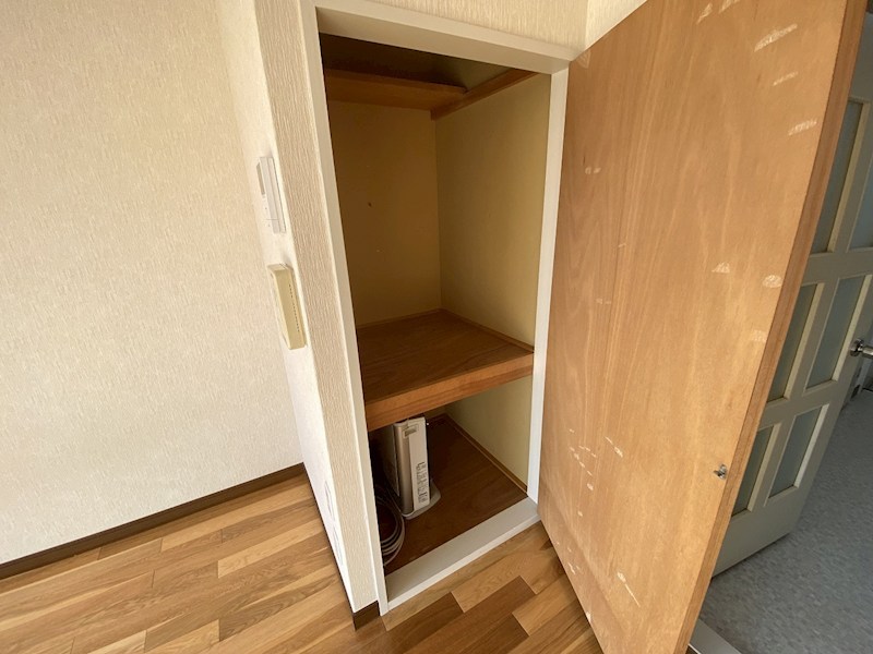 メゾンセシボン東部 収納