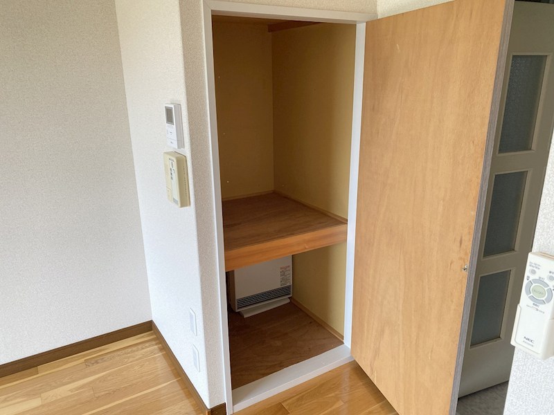 メゾンセシボン東部 収納
