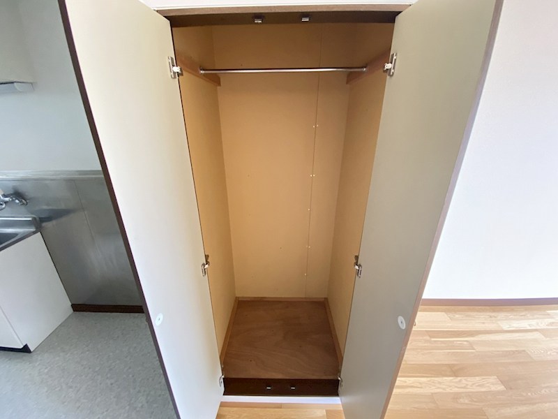 メゾンセシボン東部 収納