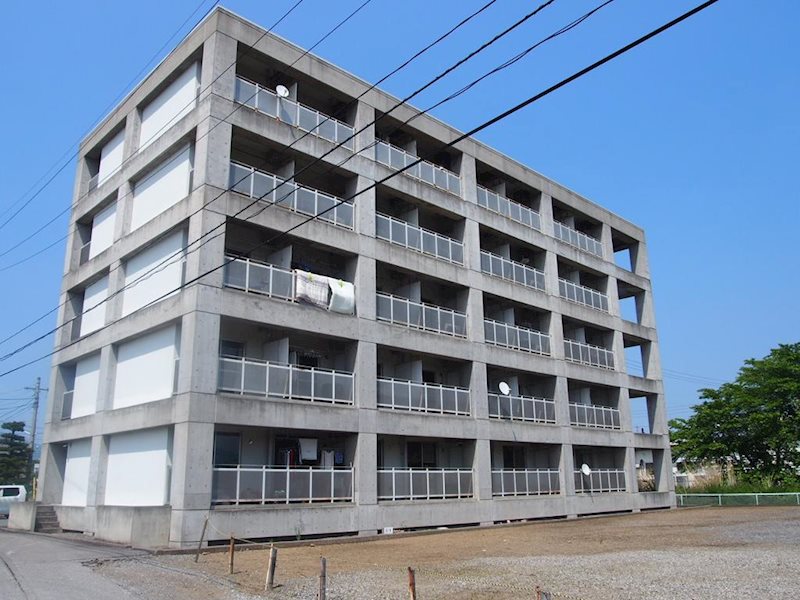 クロストーン 外観