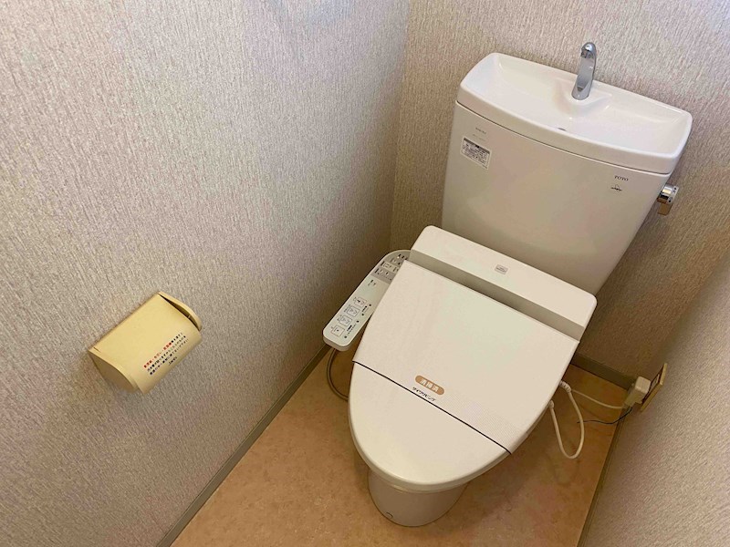 長野県小諸市御幸町２丁目 トイレ