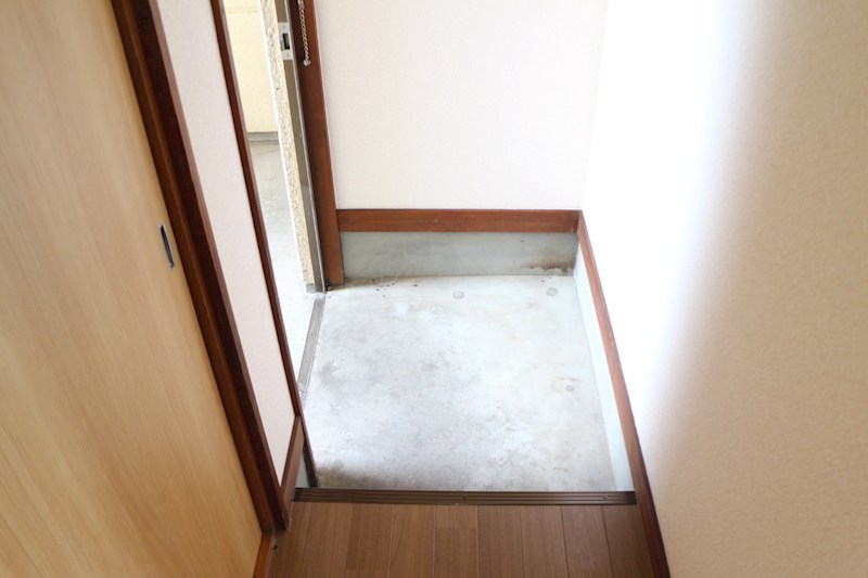 サンテラス東部 玄関