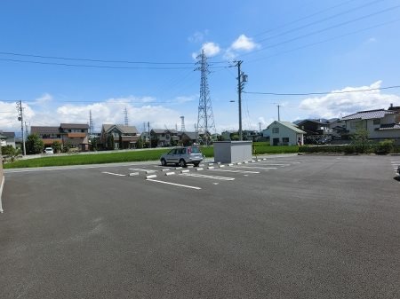 プリマージュ　A 駐車場