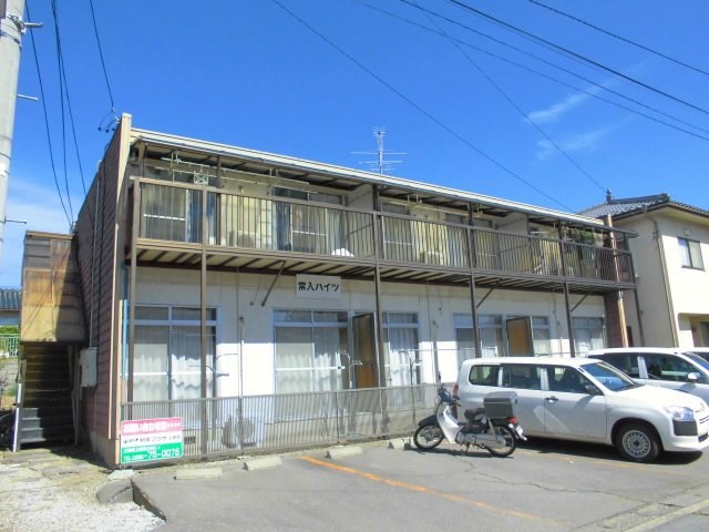 常入ハイツ 外観