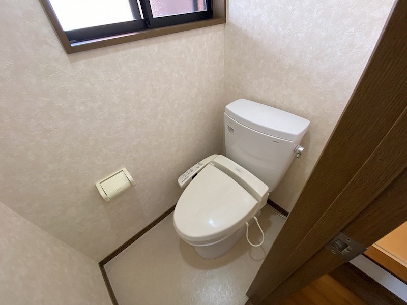 アクール トイレ