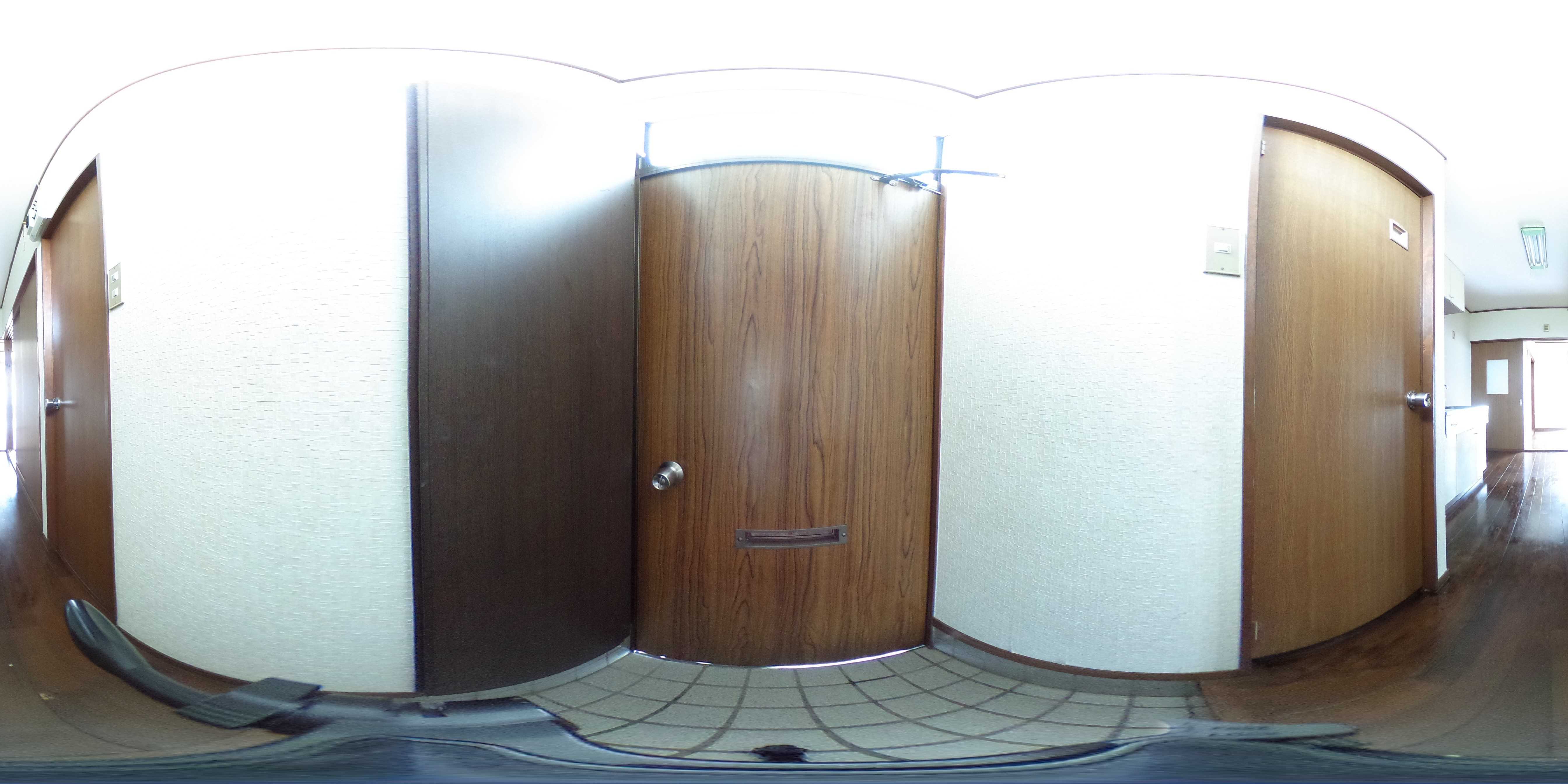 グリーンハウスB 玄関