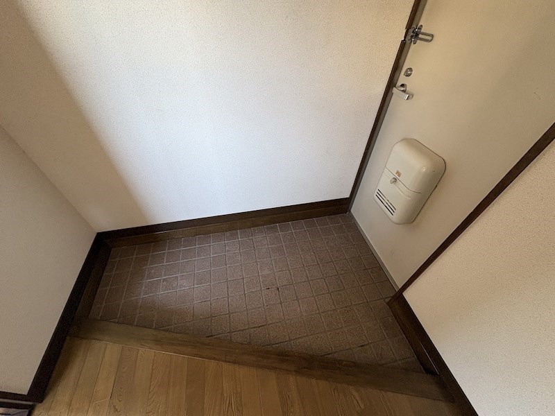 レジデンス常入Ⅰ 玄関