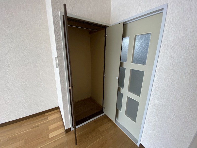 メゾンセシボン東部 収納
