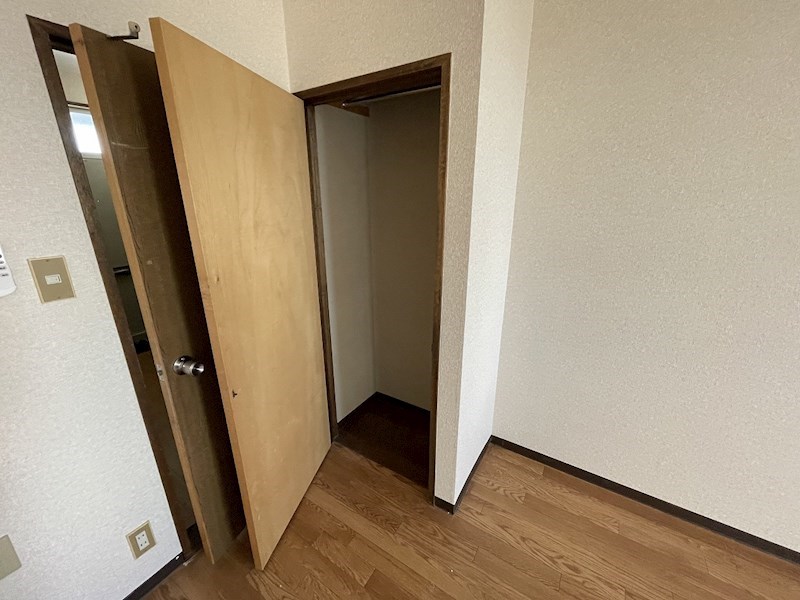 長野県上田市天神３丁目 収納