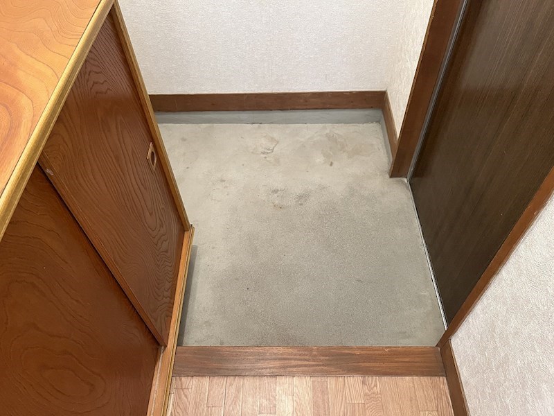 長野県上田市古里 玄関