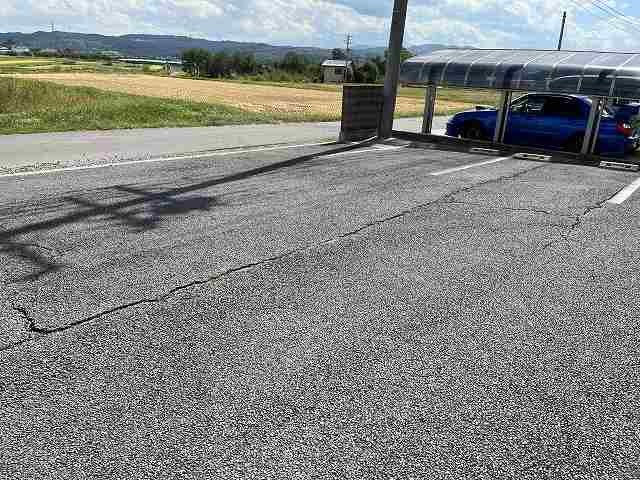 ボヌール 駐車場