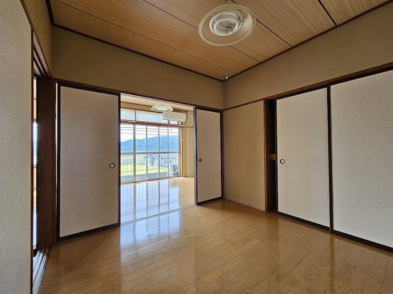 長野県上田市蒼久保 収納