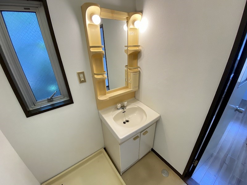 材木町スクエア 洗面所