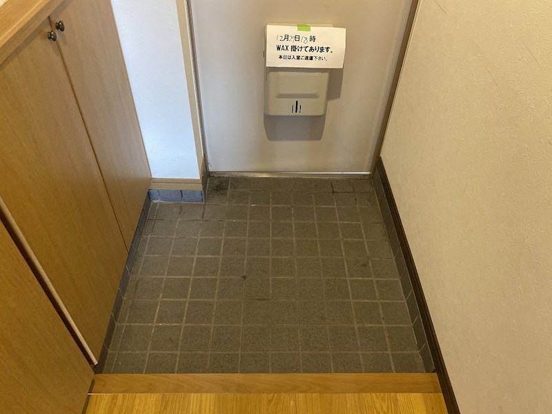 長野県上田市上野 玄関