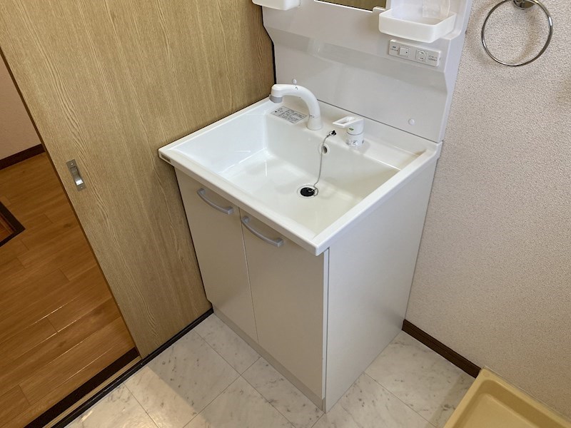 サープラスTwoリュミエール 洗面所