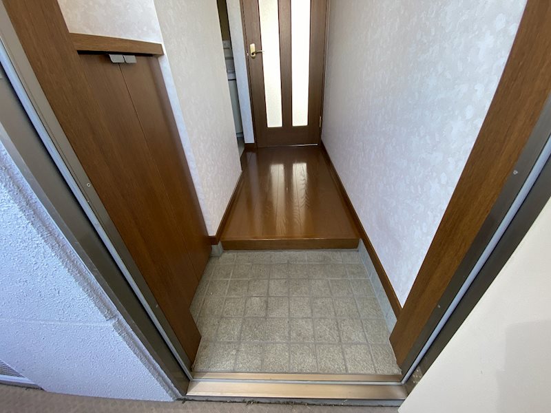 禅屋コーポ 玄関