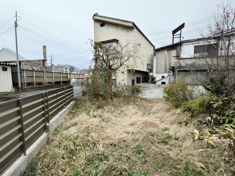 長野県上田市中央東 庭