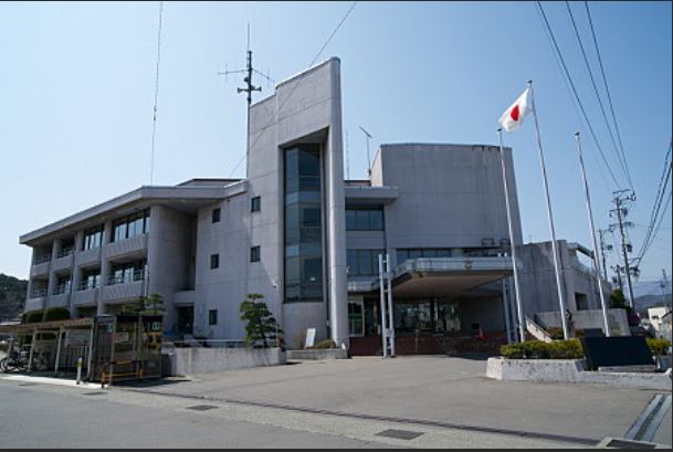 フォーブル甘利 役所