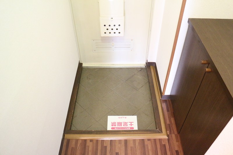 長野県上田市蒼久保 玄関