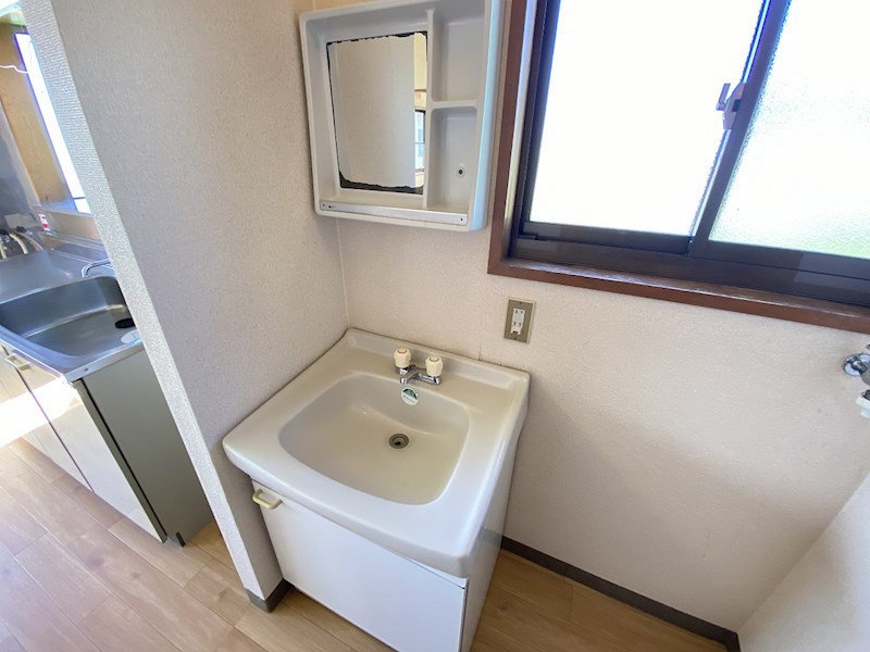 長野県上田市林之郷 洗面所