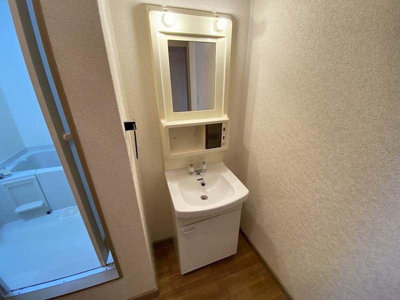 クレセール西沢B 洗面所