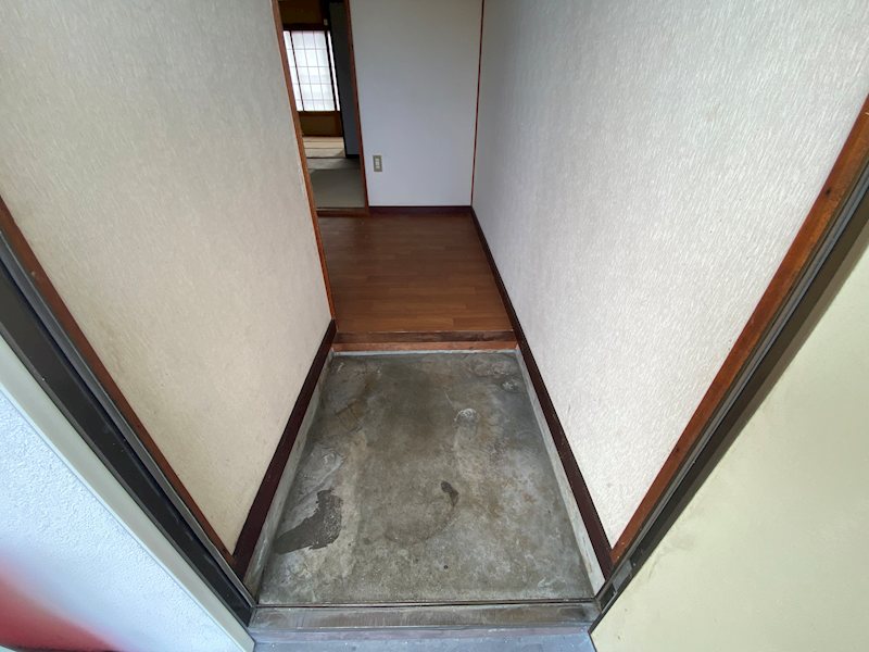 長野県佐久市岩村田 玄関