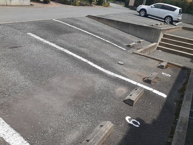 ベルグランデＭ　Ｂ 駐車場