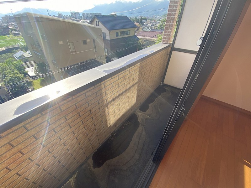 ハーベスト常入 ベランダ