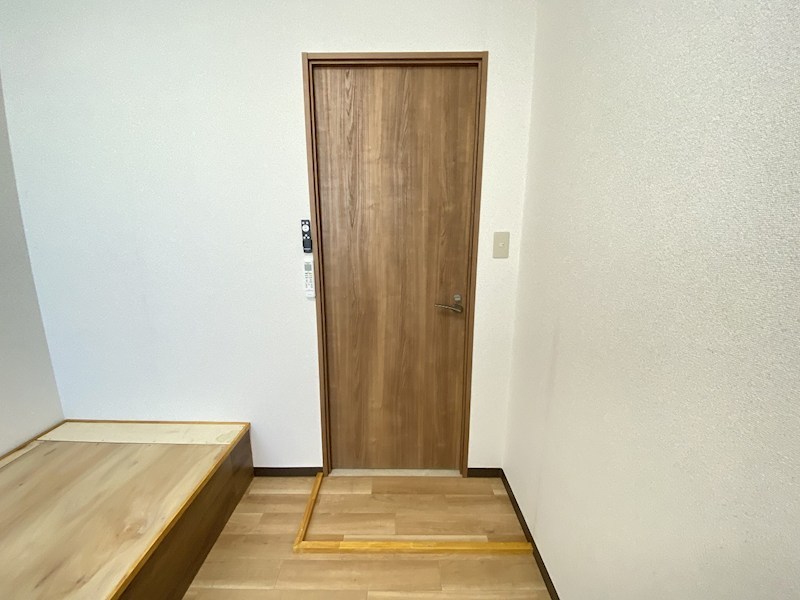 中央2丁目アパート 玄関