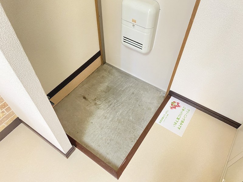 ガーデンハイツちくまC 玄関