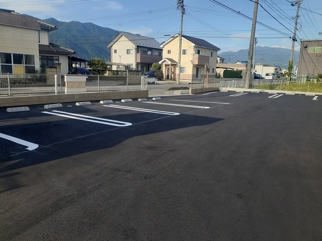 メルヴィレッジⅠ 駐車場