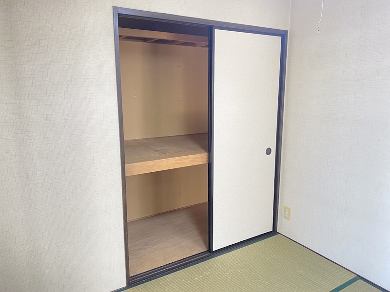 タウニィ中丘 収納