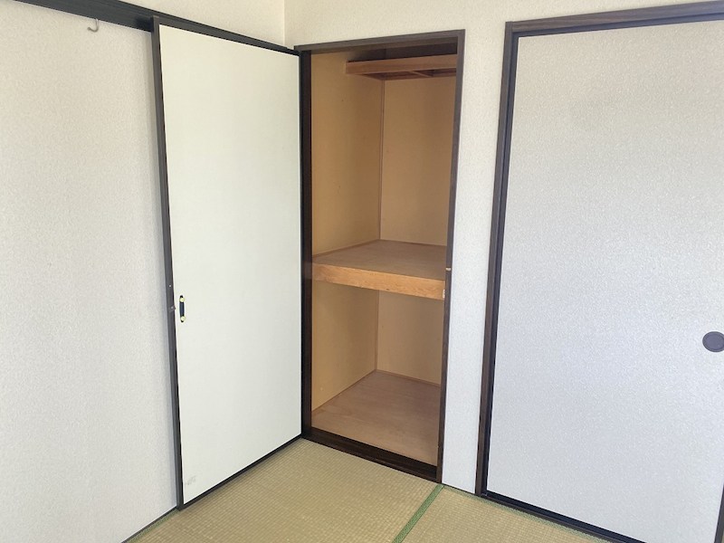 タウニィ中丘 収納